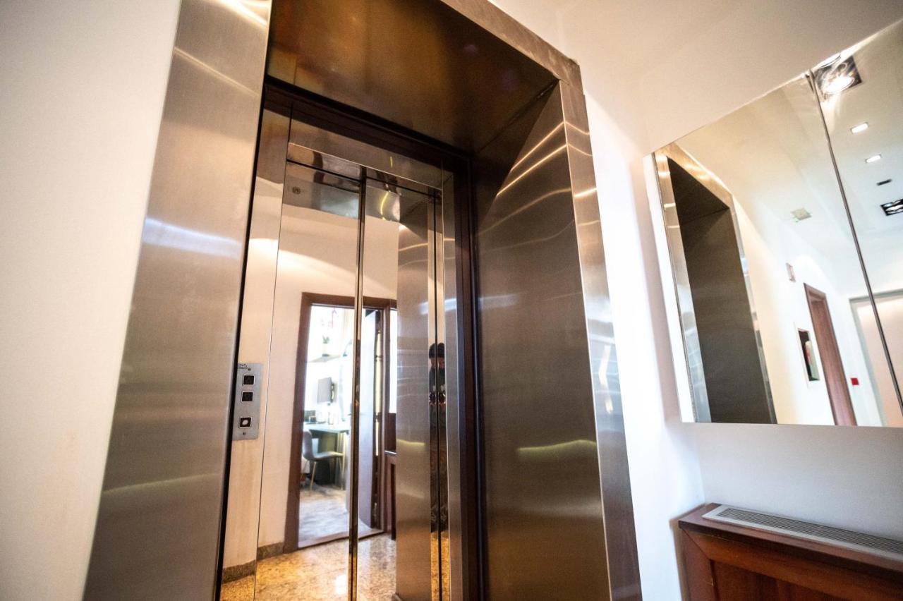 Natali Luxury Suites- Mini Rooms Belgrád Kültér fotó